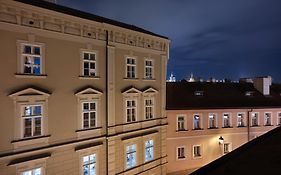 White Swan Boutique Apartments